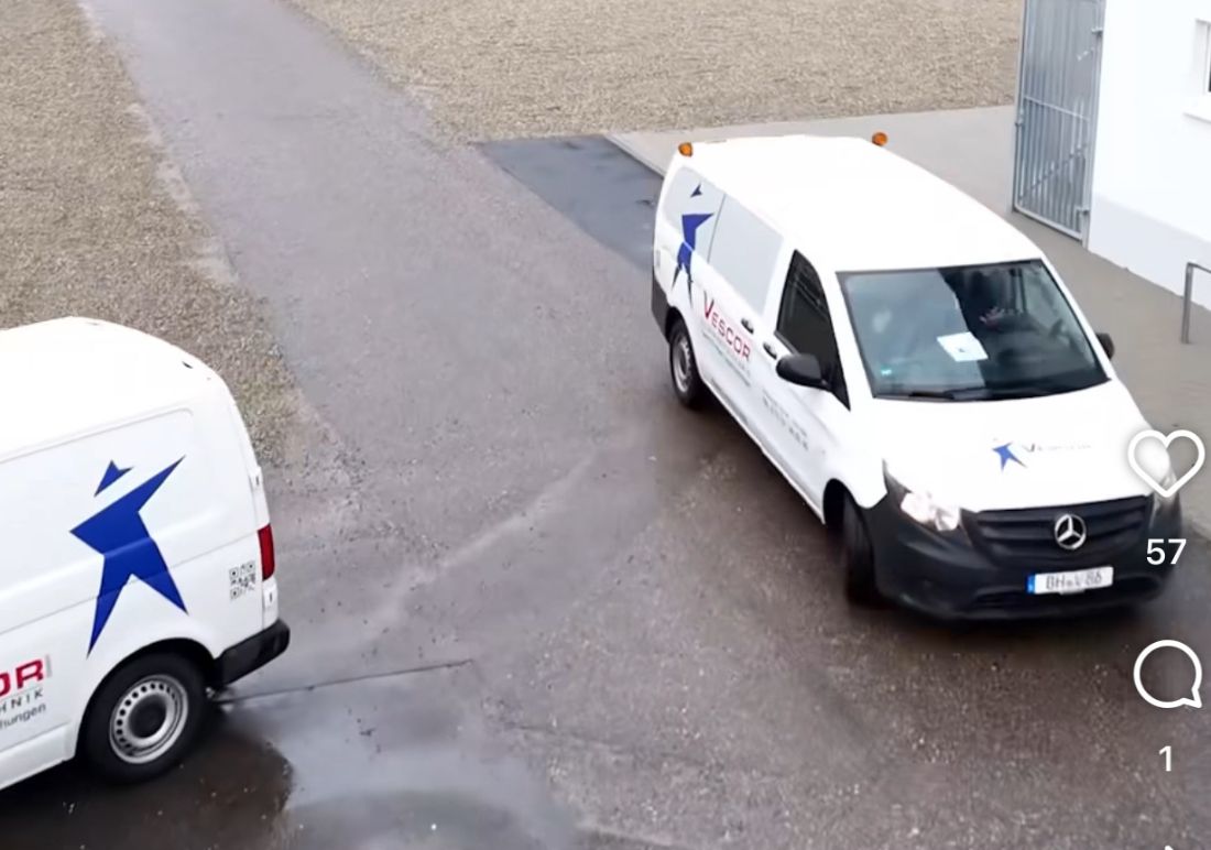 Zwei Fahrzeuge von Vescor Sicherheitstechnik zum Thema Kennzeichenerkennung