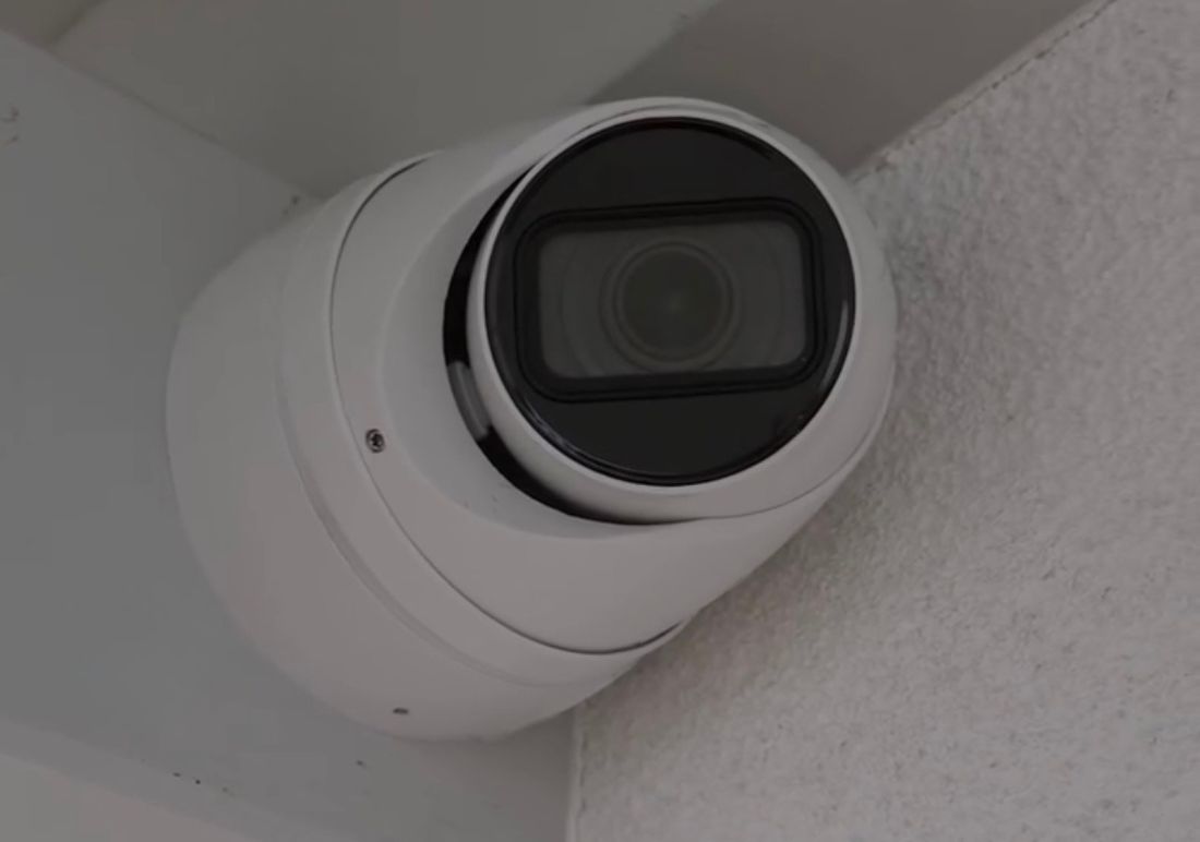 Überwachungskamera zum Thema Was ist der Unterschied zwischen IP-Kamera und WLAN-Kamera